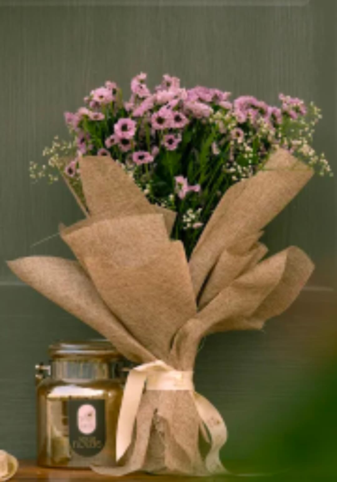 Pink daisey Jute bouquet