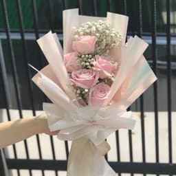 Pink rose bouquet thumbnail 1